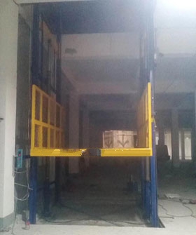 載重5噸升降貨梯使用現場